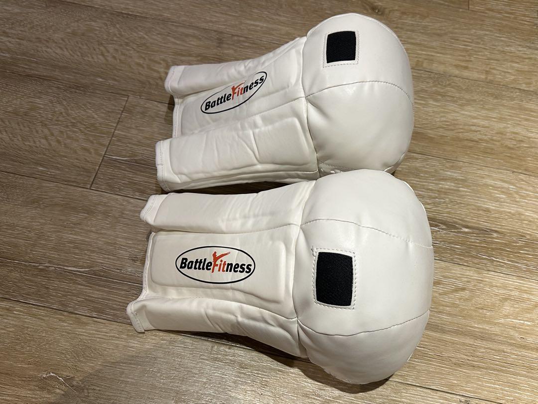 グランドセール Battle 白 赤 ボクシンググローブ Fitness ボクシング