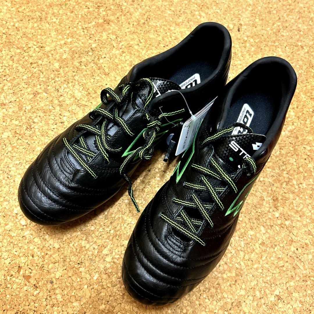サッカースパイク27センチ