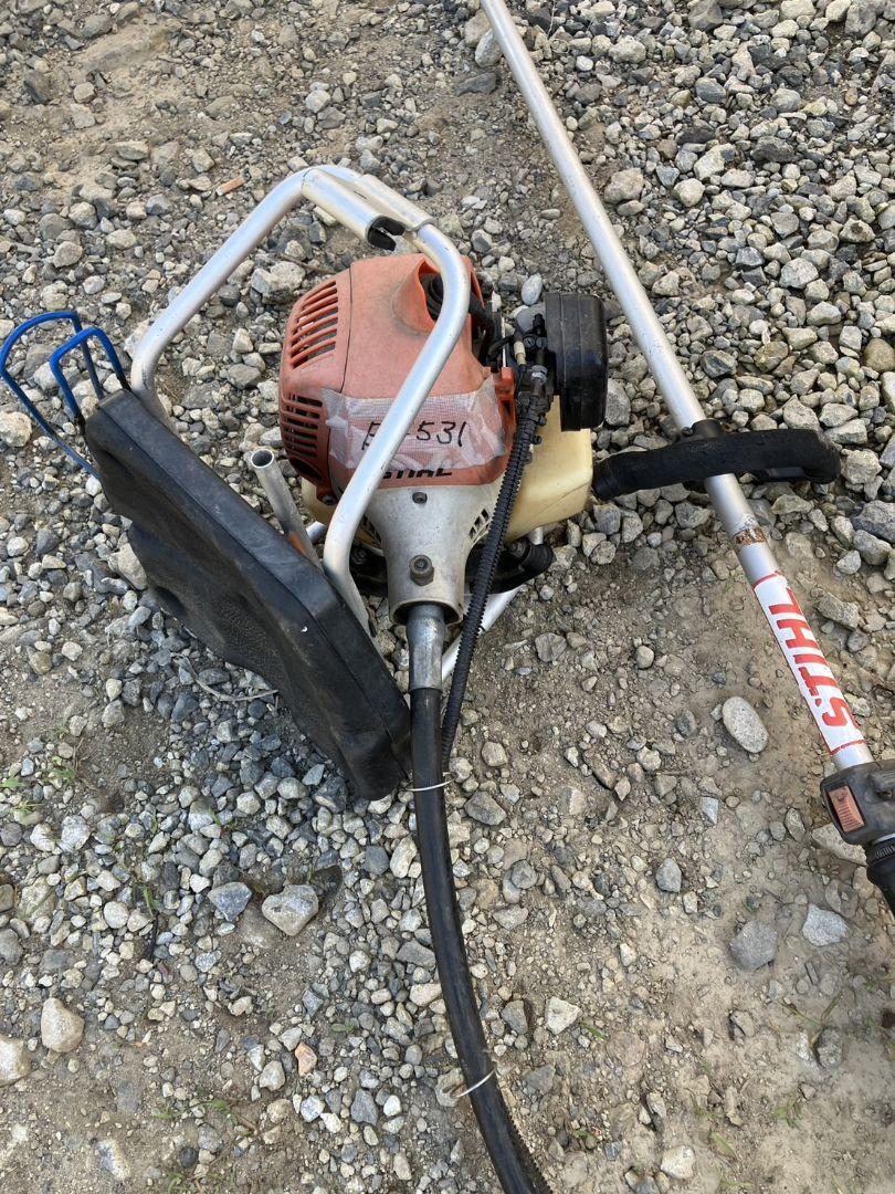 長崎発 背負い式 草刈機 スチール FR2602 刈払機 その他