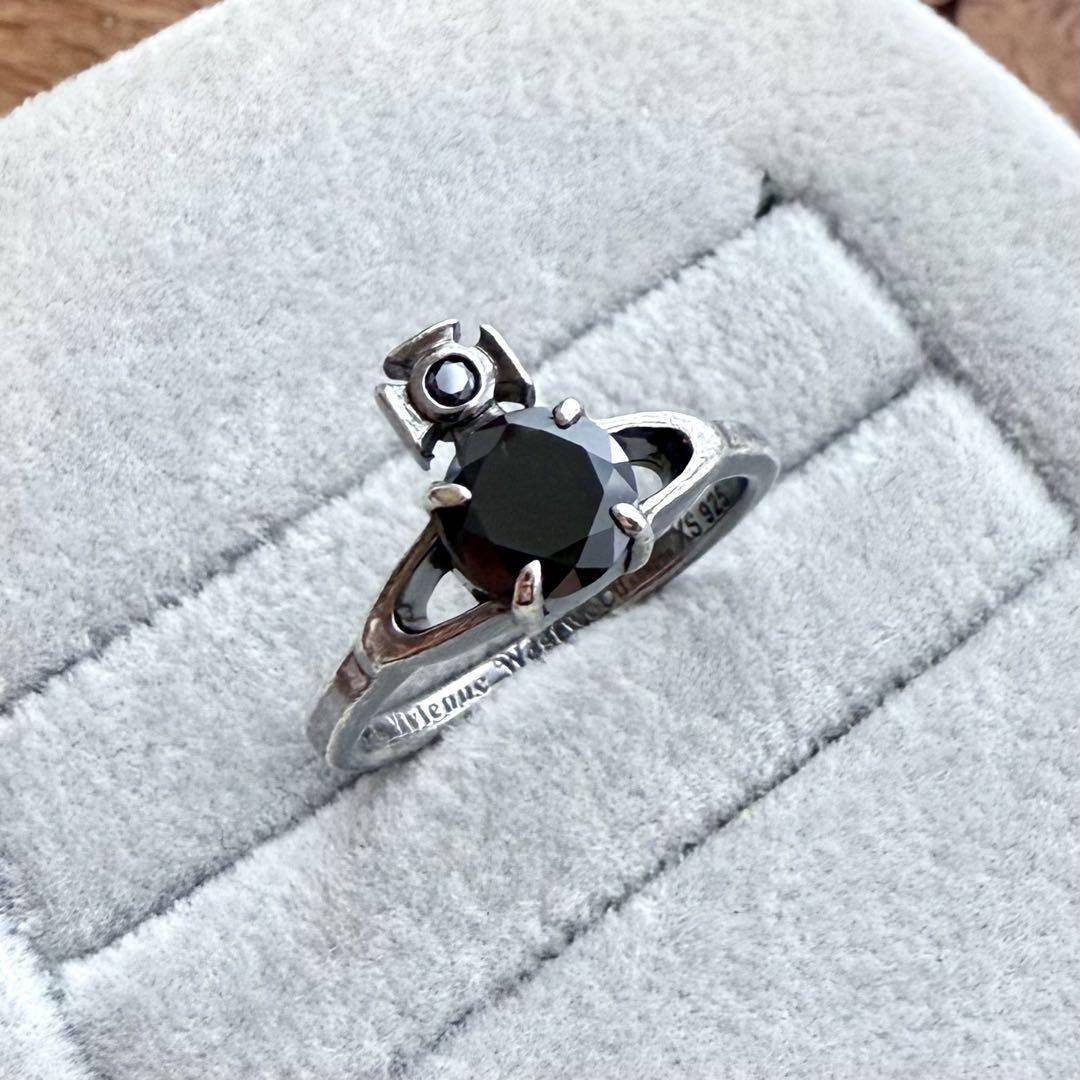 希少カラー/正規品 Vivienne Westeoodレイナリング黒 希少カラー/正規品 Vivienne Westeoodレイナリング黒 - メルカリ