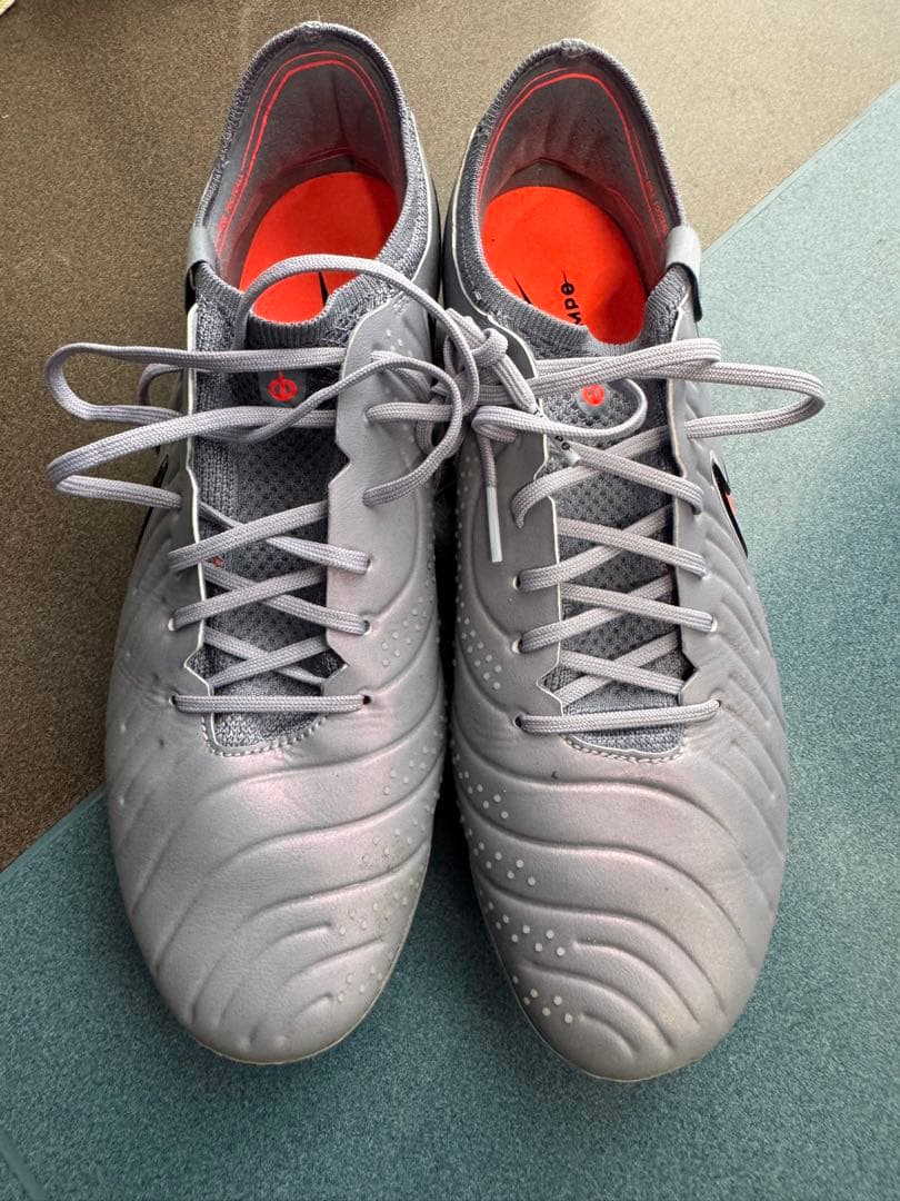 ナイキ ティエンポレジェンド10 エリートFG