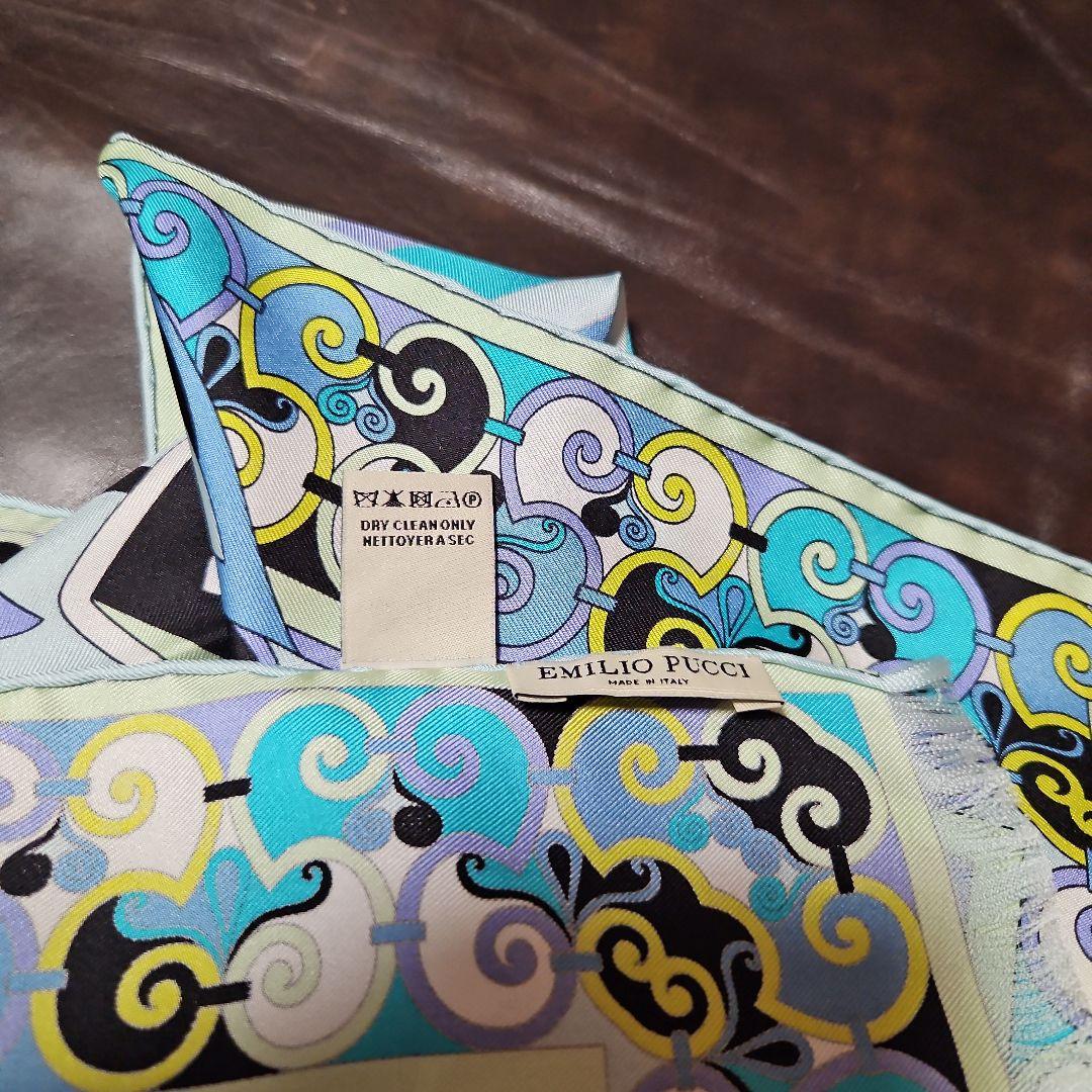 EMILIO PUCCI　シルクスカーフ