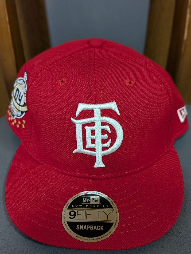 Kendrick Lamar TDE × NewEra / 9FIFTY 赤 Kendrick Lamar TDE × NewEra / 9FIFTY 赤 - メルカリ