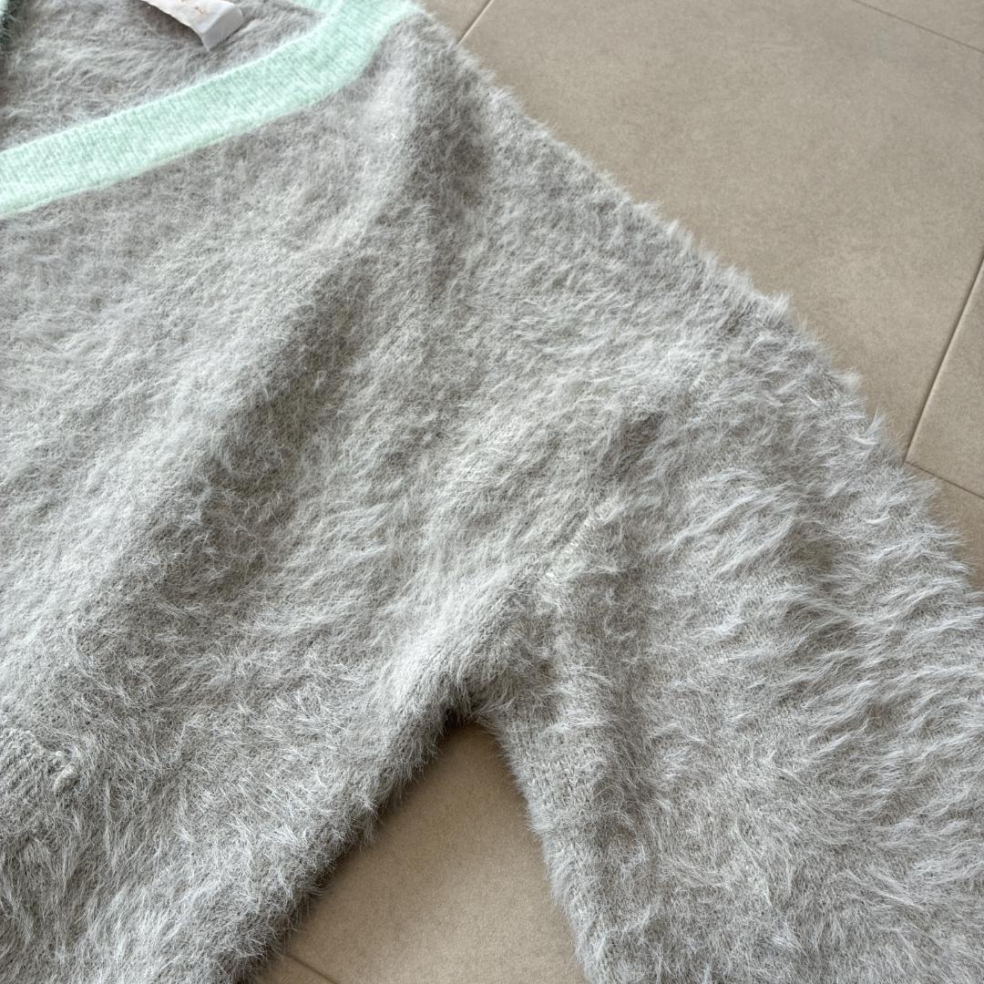 極美品 メイクアイ♡定価2.8万 ウール混 バイカラー ニットカーディガン 極美品 メイクアイ♡定価2.8万 ウール混 バイカラー ニットカーディガン