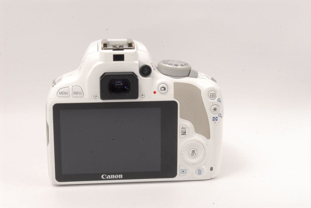 ✨ダブルレンズ✨Canon kiss X7 ホワイト YONGNUO 単焦点付き ✨ダブル