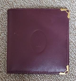 【あっ!】Cartier カルティエ　二つ折り財布 革 ボルドー 中古