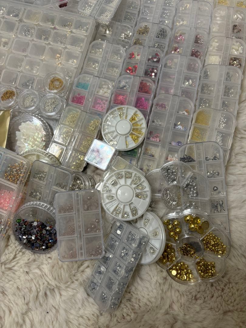 ネイルパーツセット 収納ケース付き ネイルパーツセット 収納ケース付き