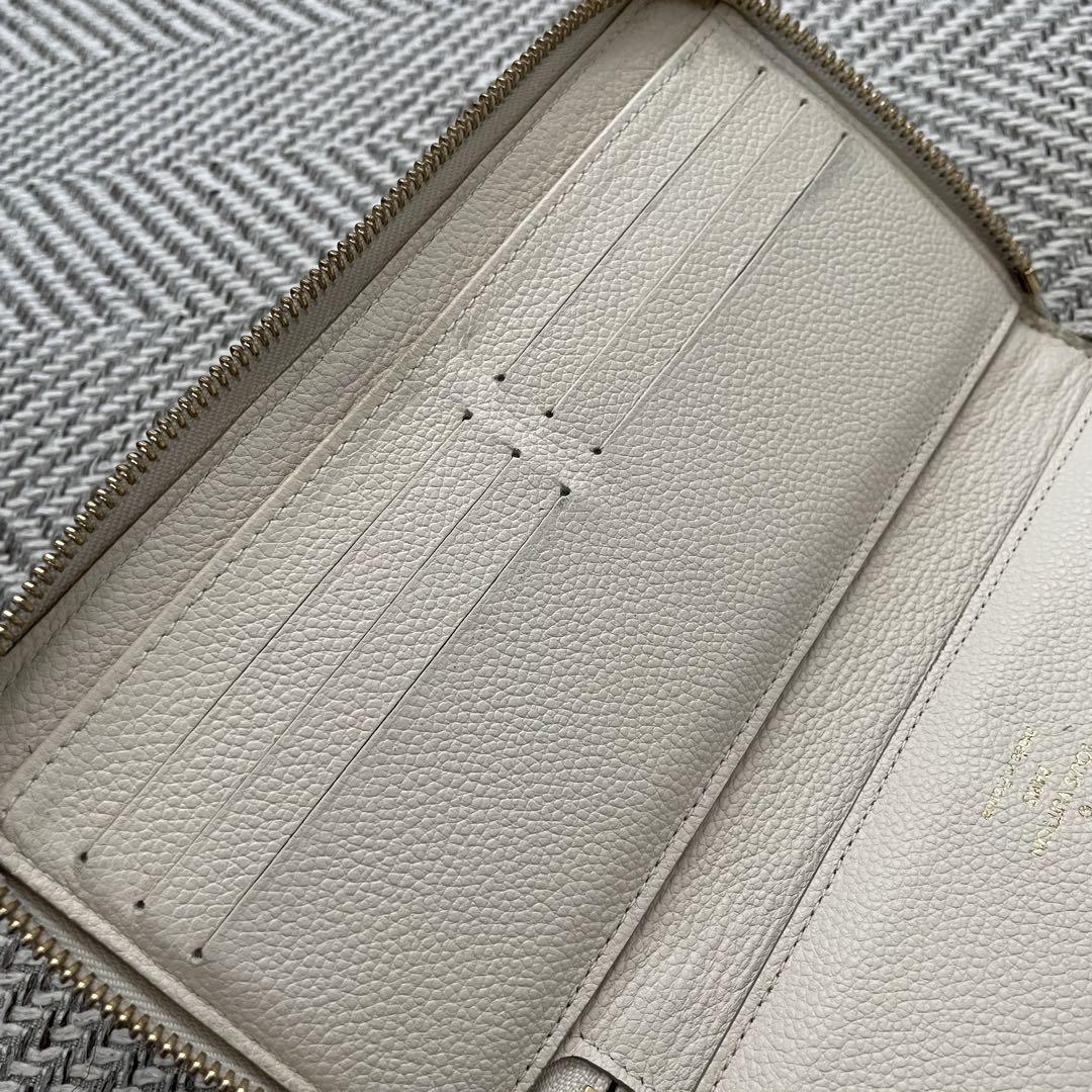 ルイヴィトン　ラウンドファスナー長財布　白系