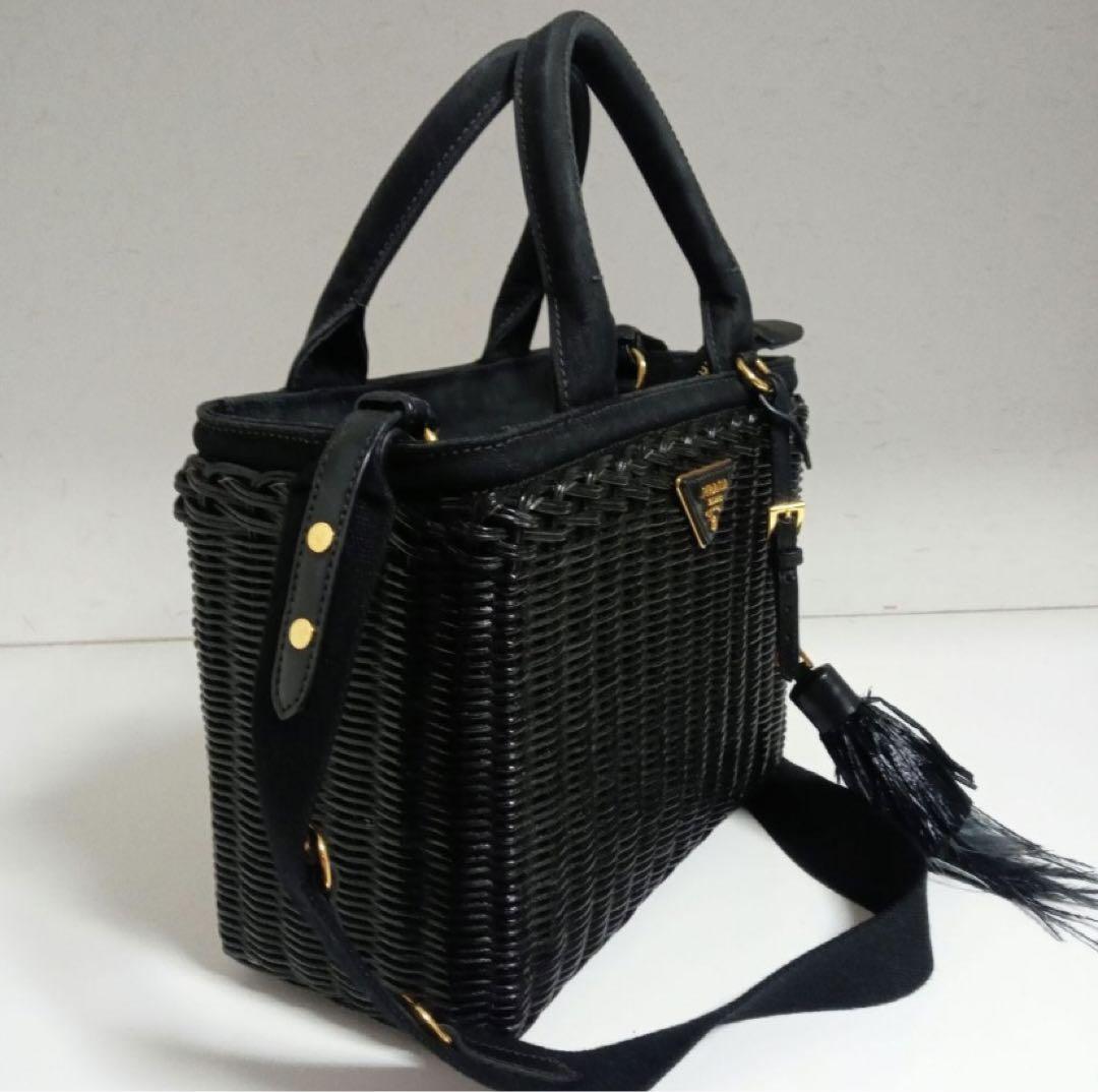 PRADA 籠バッグ
