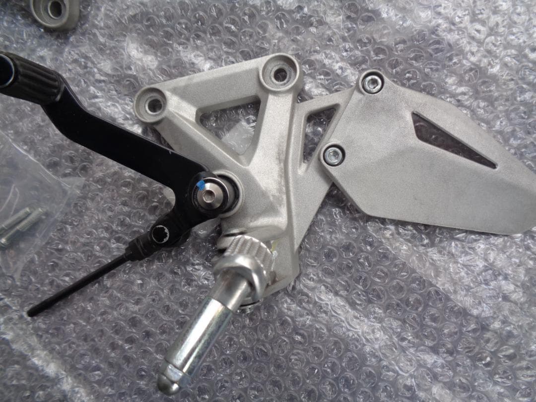 ホンダ CBR250RR ノーマルステップ ホンダ CBR250RR ノーマルステップ