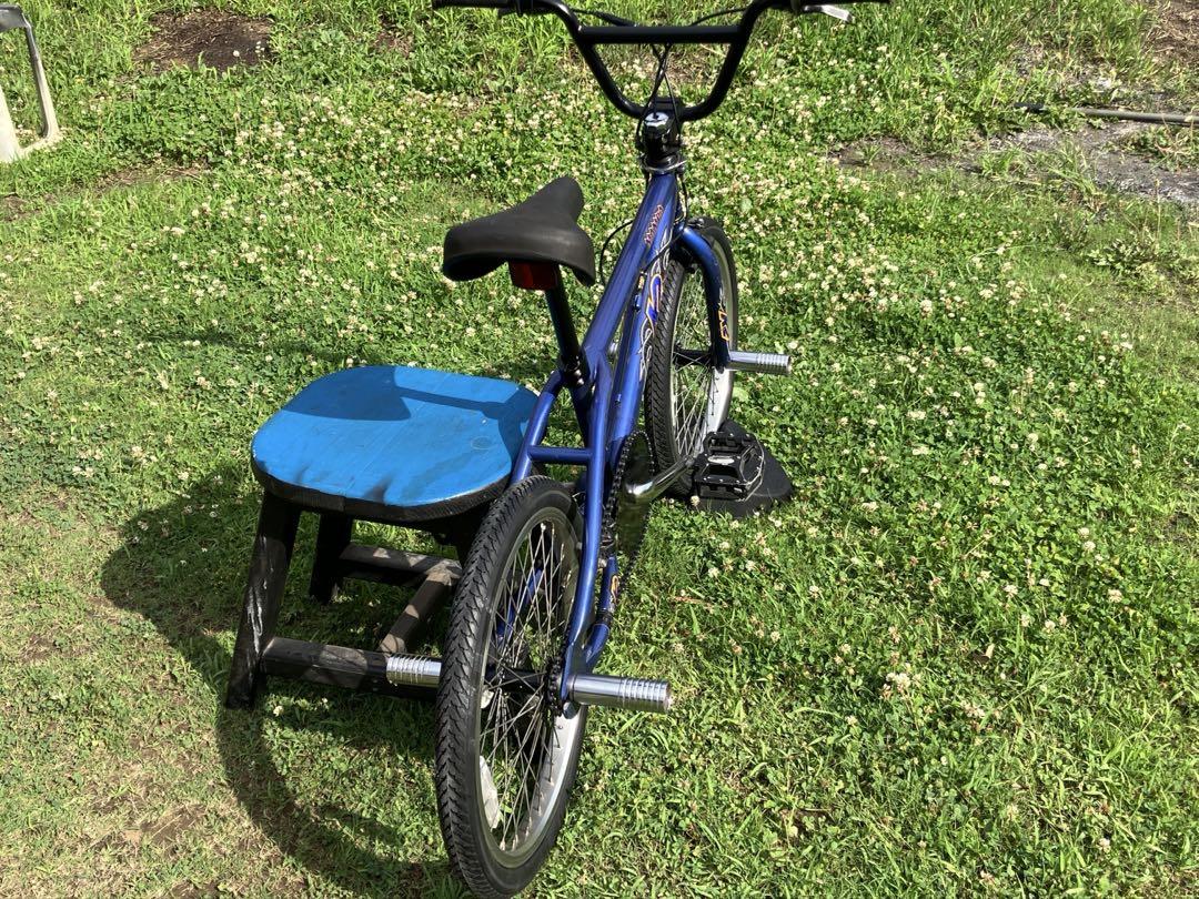 青いBMX自転車 小径ホイール20インチ　搬送しませんので取りに来られる方 青いBMX自転車 小径ホイール20インチ 搬送しませんので取りに来