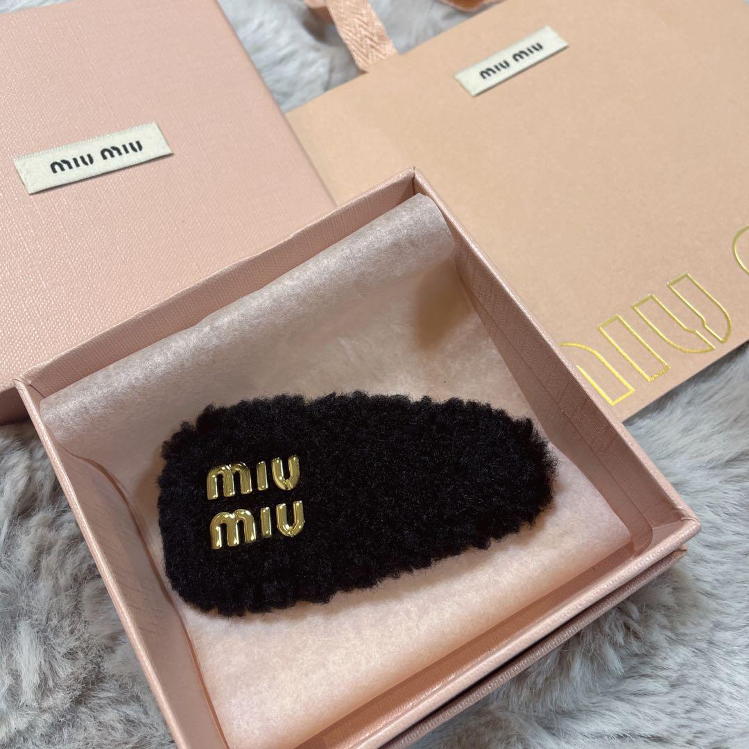 miumiu バレッタ
