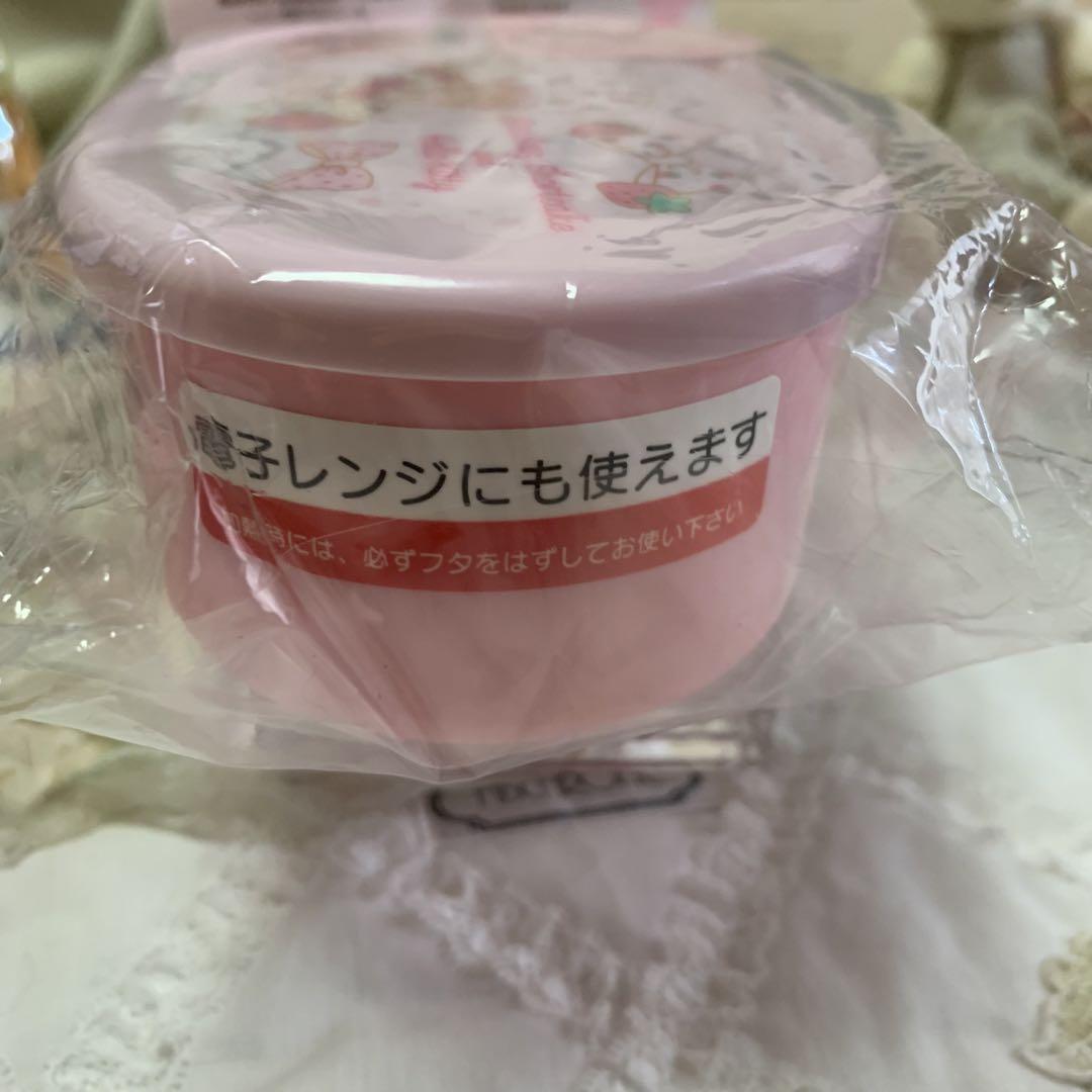 サンリオ　キティ♡ストロベリーショートケーキ♡いれこランチボックス♡巾着セット♡