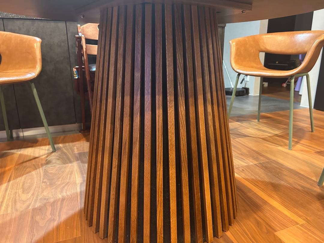 ダイニングテーブル