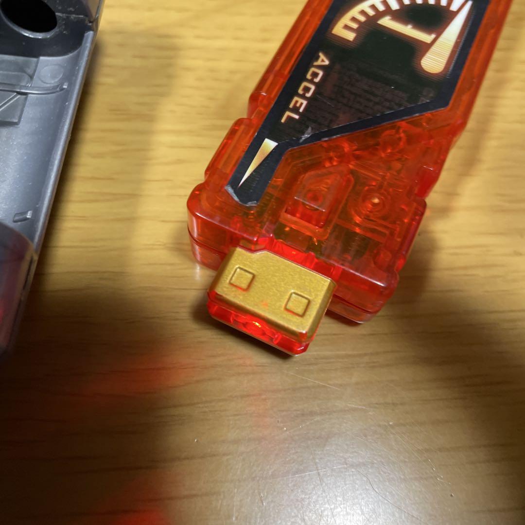 仮面ライダー　ダブル　アクセル　変身ベルト　DX アクセルドライバー