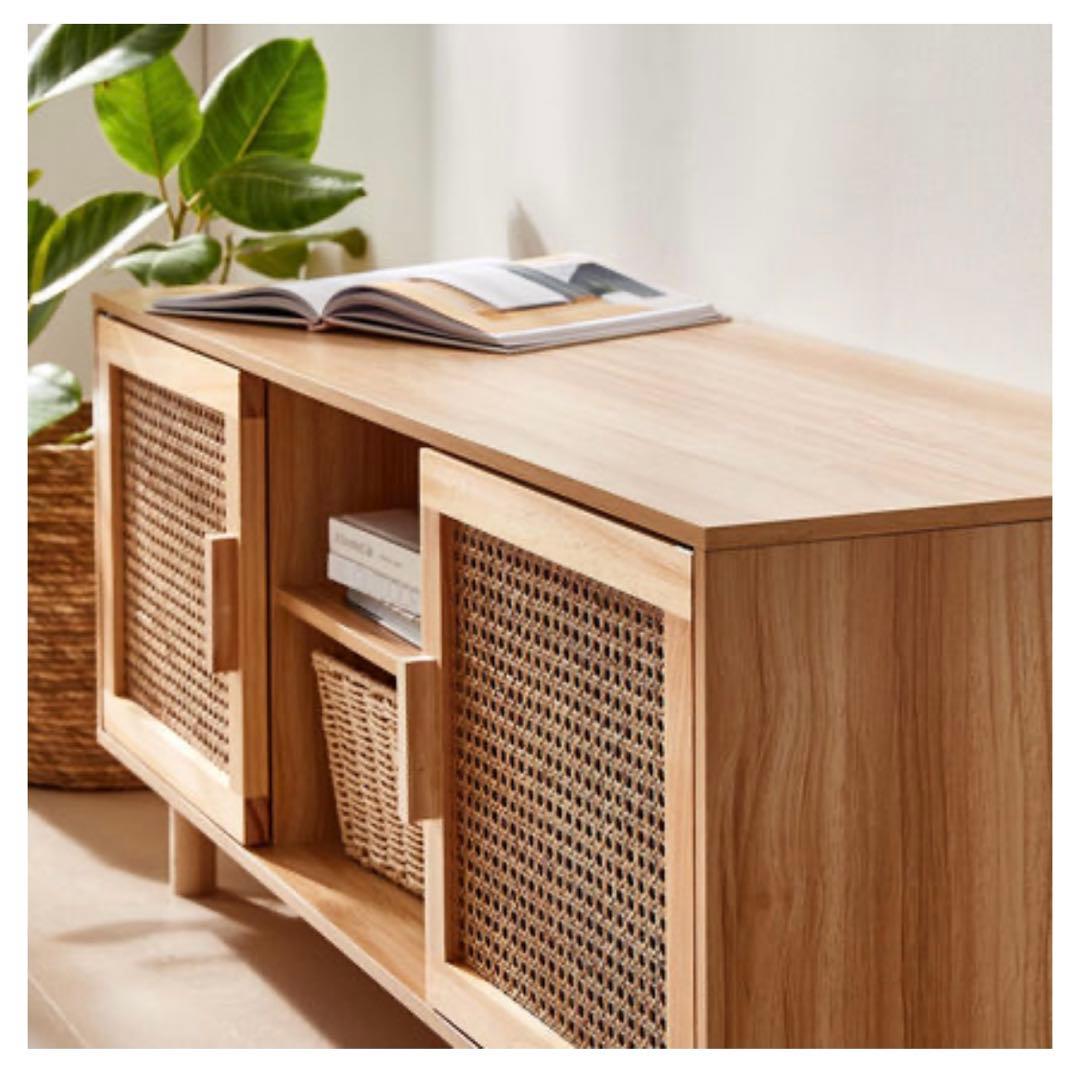 げ kmart テレビ台ナチュラルラタンエンターテイメントユニット シェルフ目立った傷や汚れなし MARWIL-DEMENAGEMENTS_CH