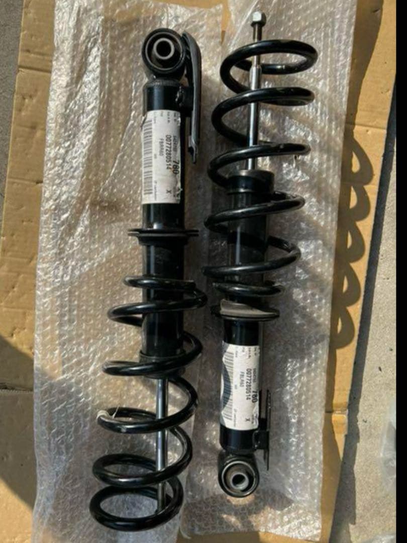 BMW MINI R60 クロスオーバー 純正　サスペンションキット