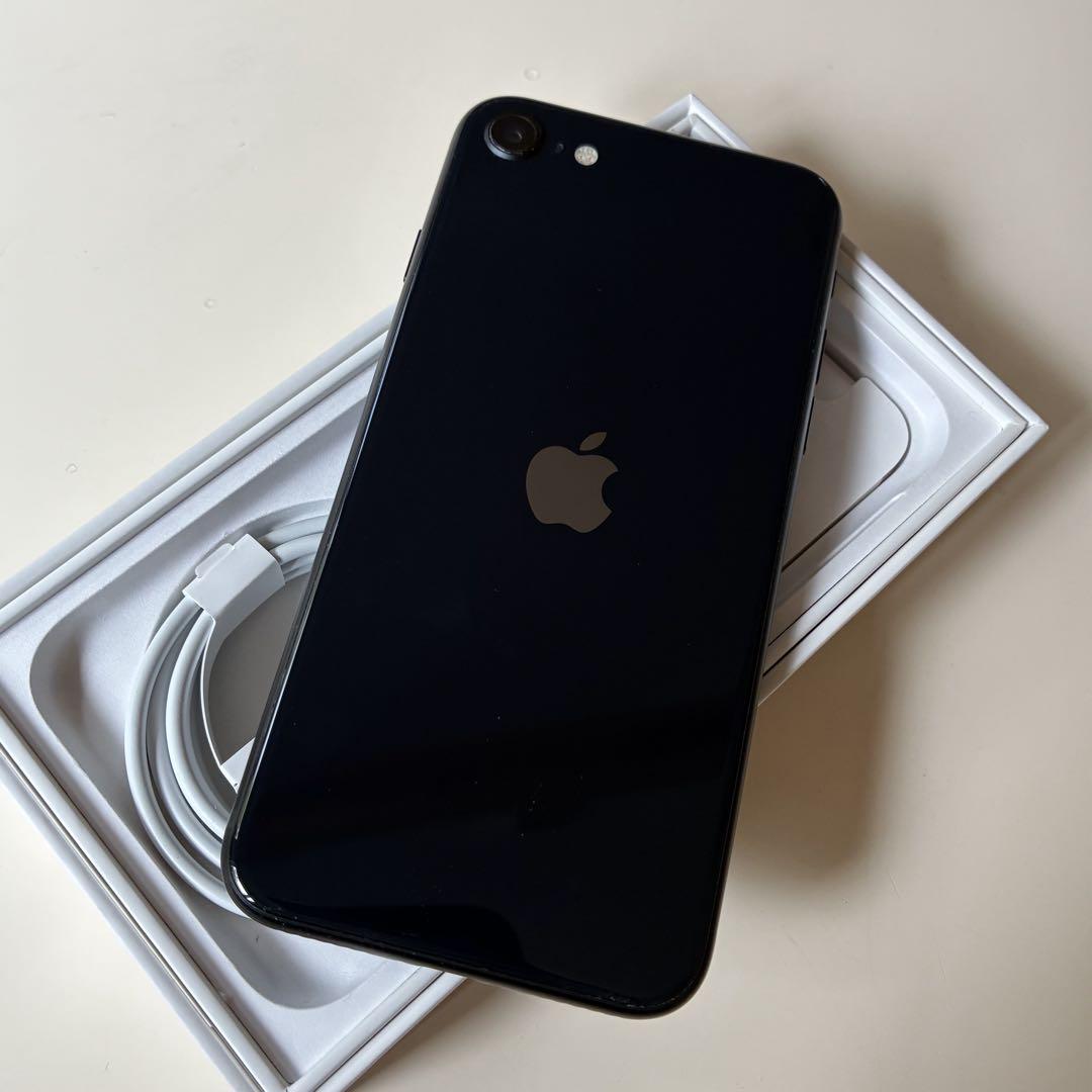 iPhone SE (第3世代)本体　2台セット販売