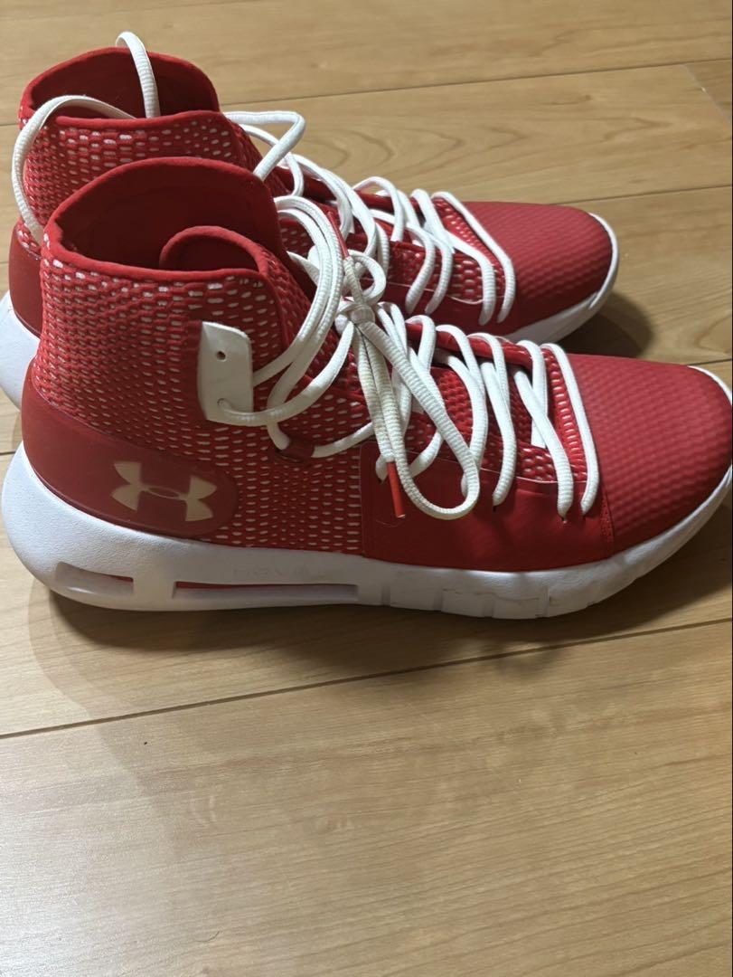 Under Armour ハイカット バスケットシューズ レッド
