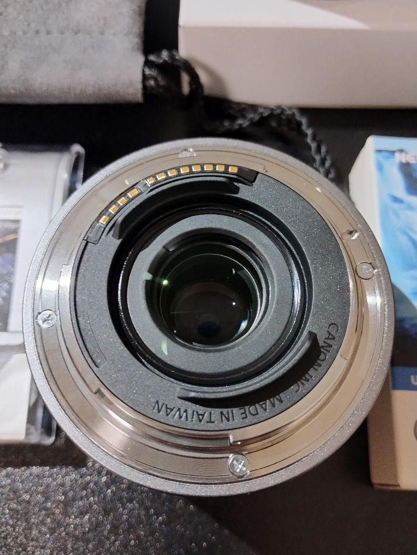 Canon RF16mm F2.8 単焦点レンズ