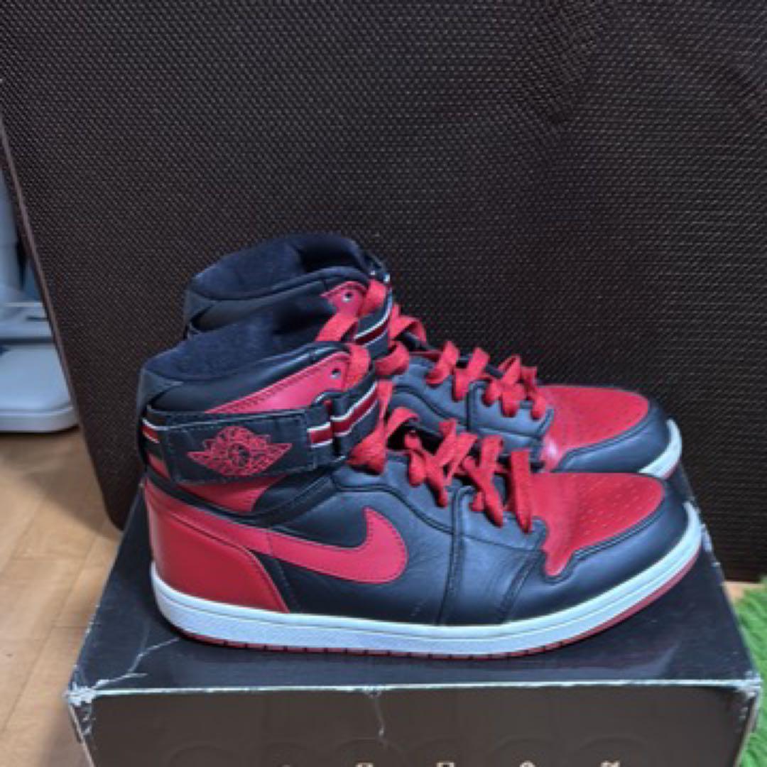 靴 Nike Air Jordan 1 Retro High Strap Bred