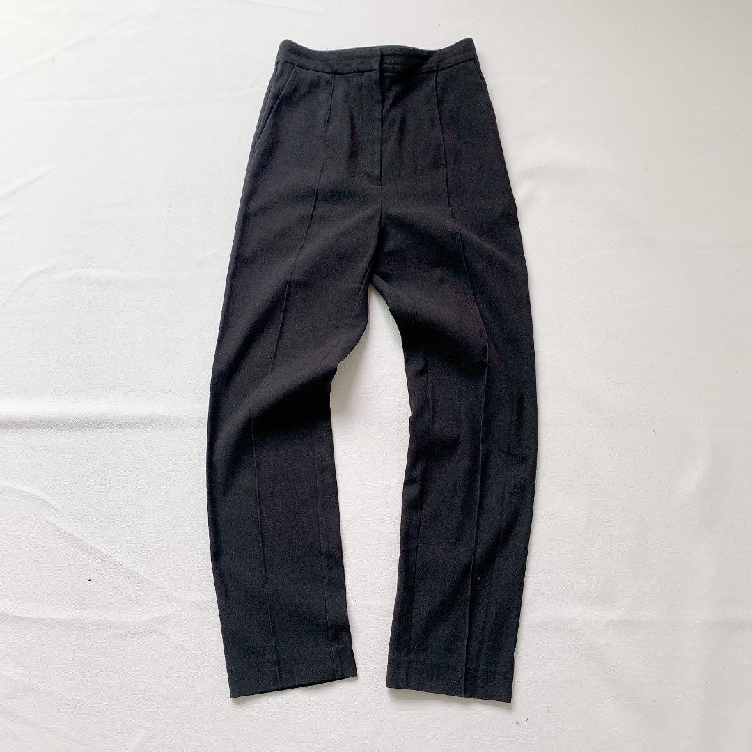 【美品】CLANE 履くだけでスッキリ見え！履き心地も◎な美脚パンツ　可愛い