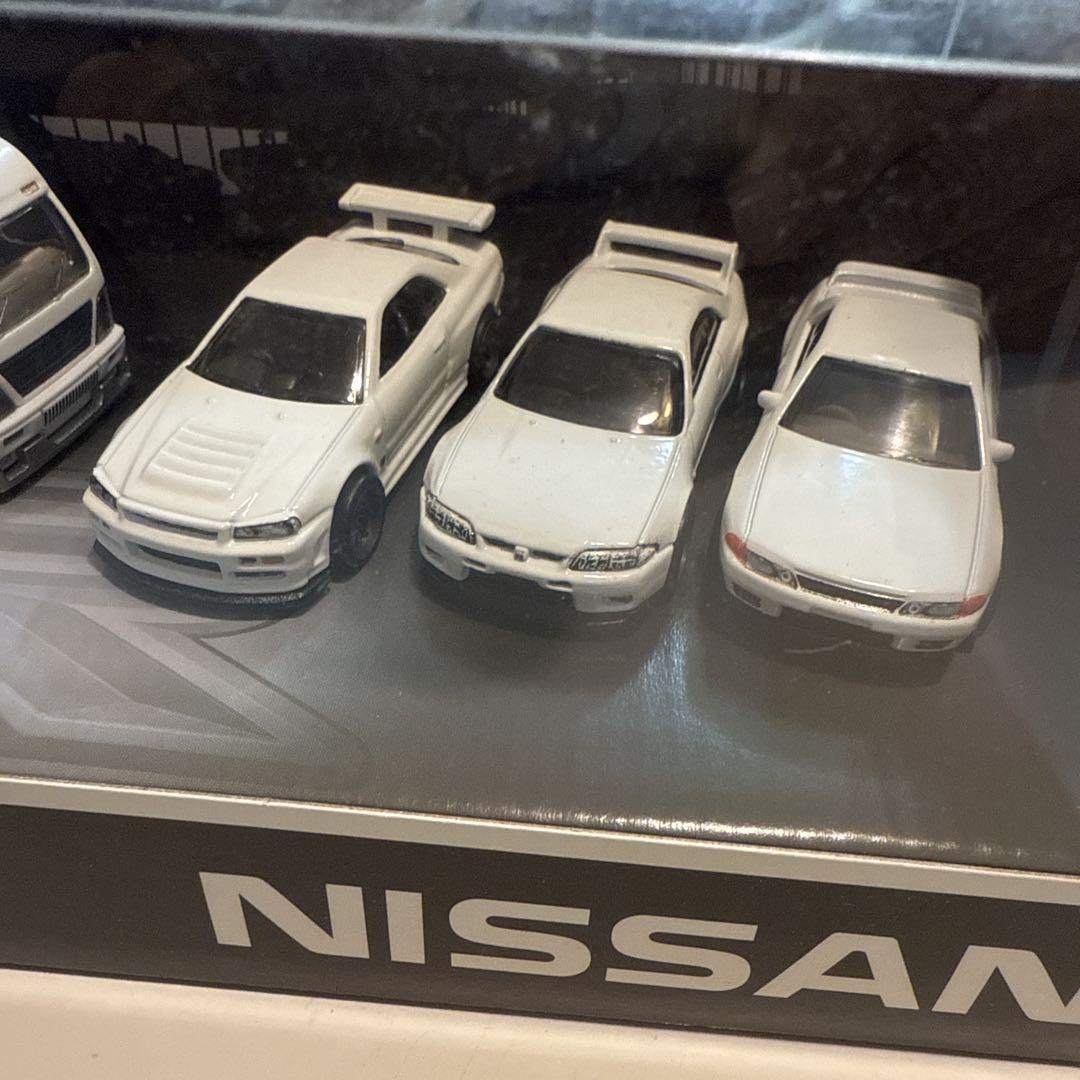 NISSAN スカイラインGT-R コレクターセット