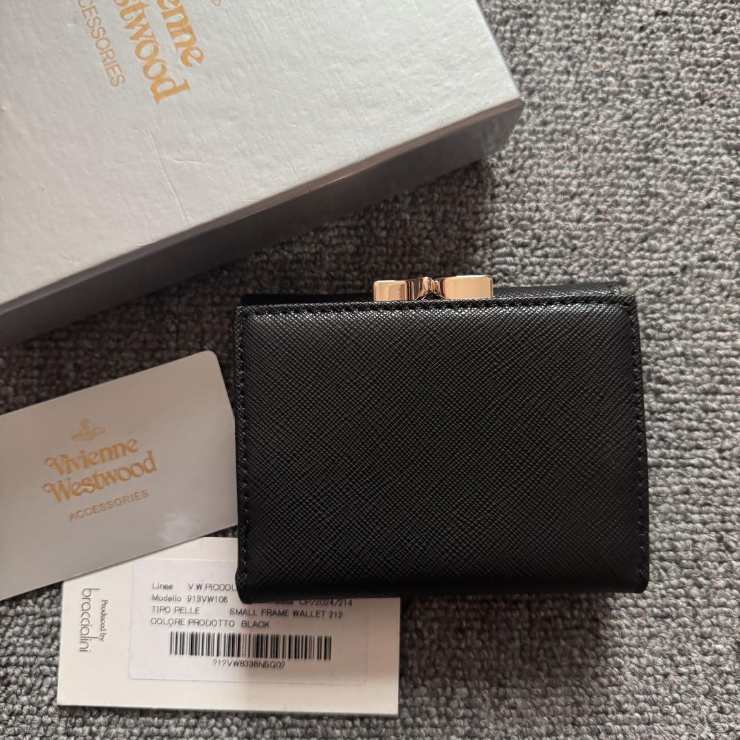 Vivienne Westwood 三つ折り財布　型番913VW106 ブラック かわいい！Vivienne Westwood ブラック 三つ折り財布 箱付き