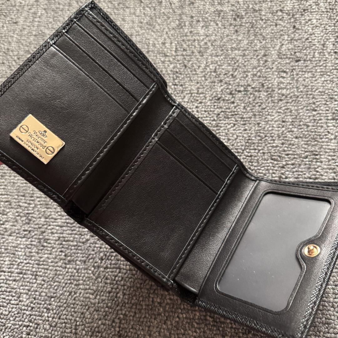 かわいい！Vivienne Westwood ブラック 三つ折り財布 箱付き