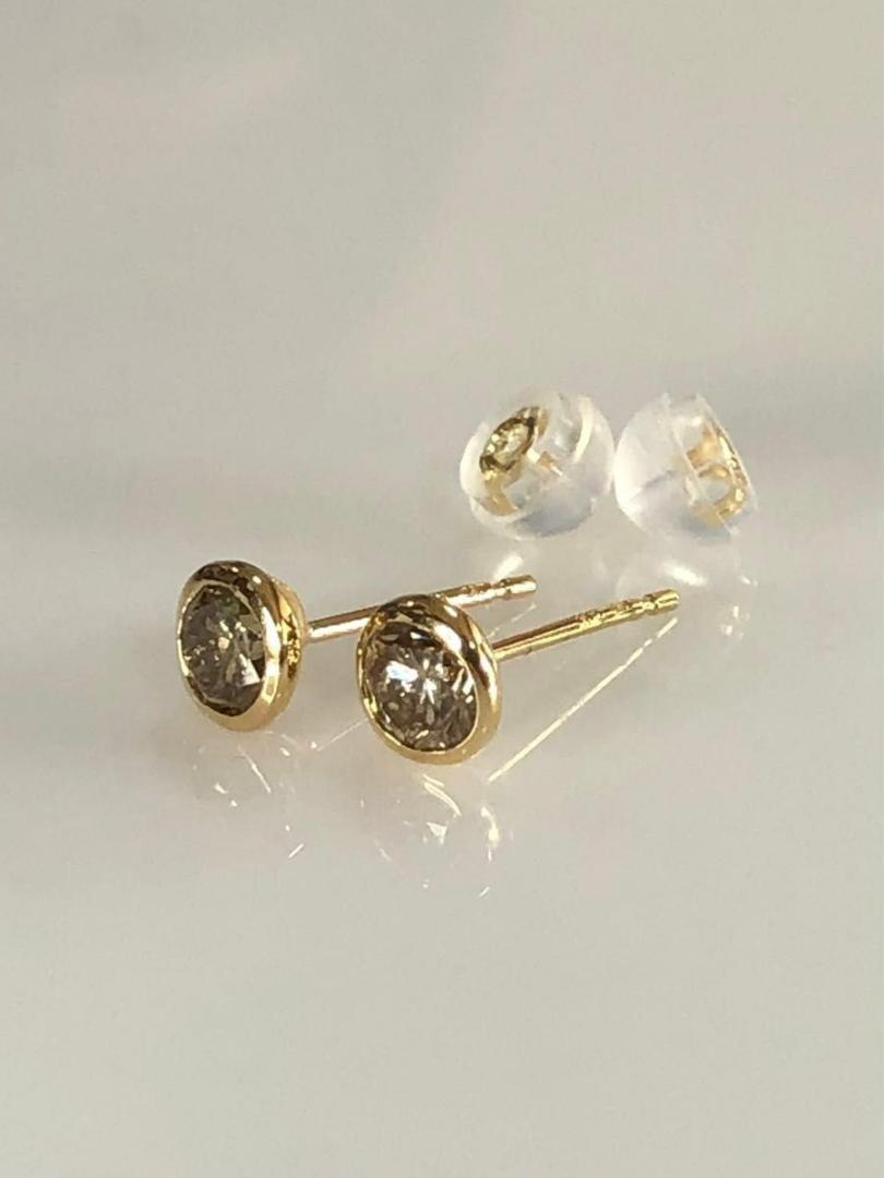 aima　K18 天然ダイヤモンドフクリンピアス 計0.6ct