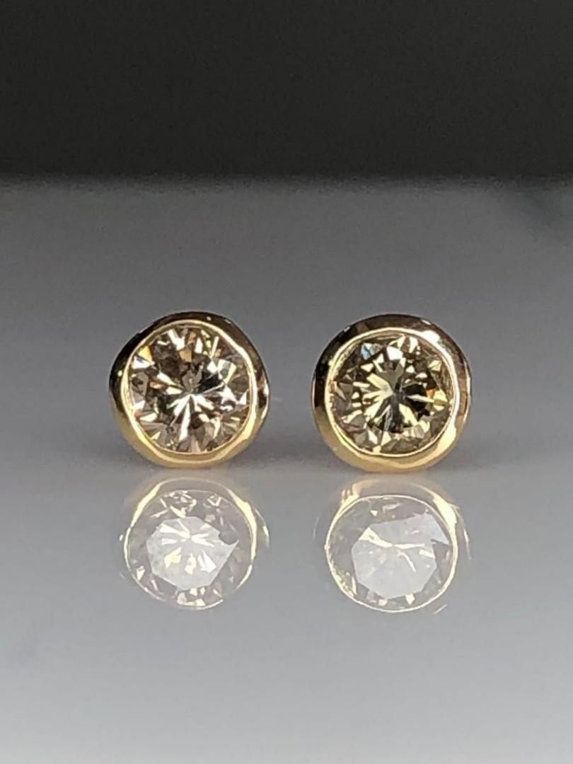 aima　K18 天然ダイヤモンドフクリンピアス 計0.6ct