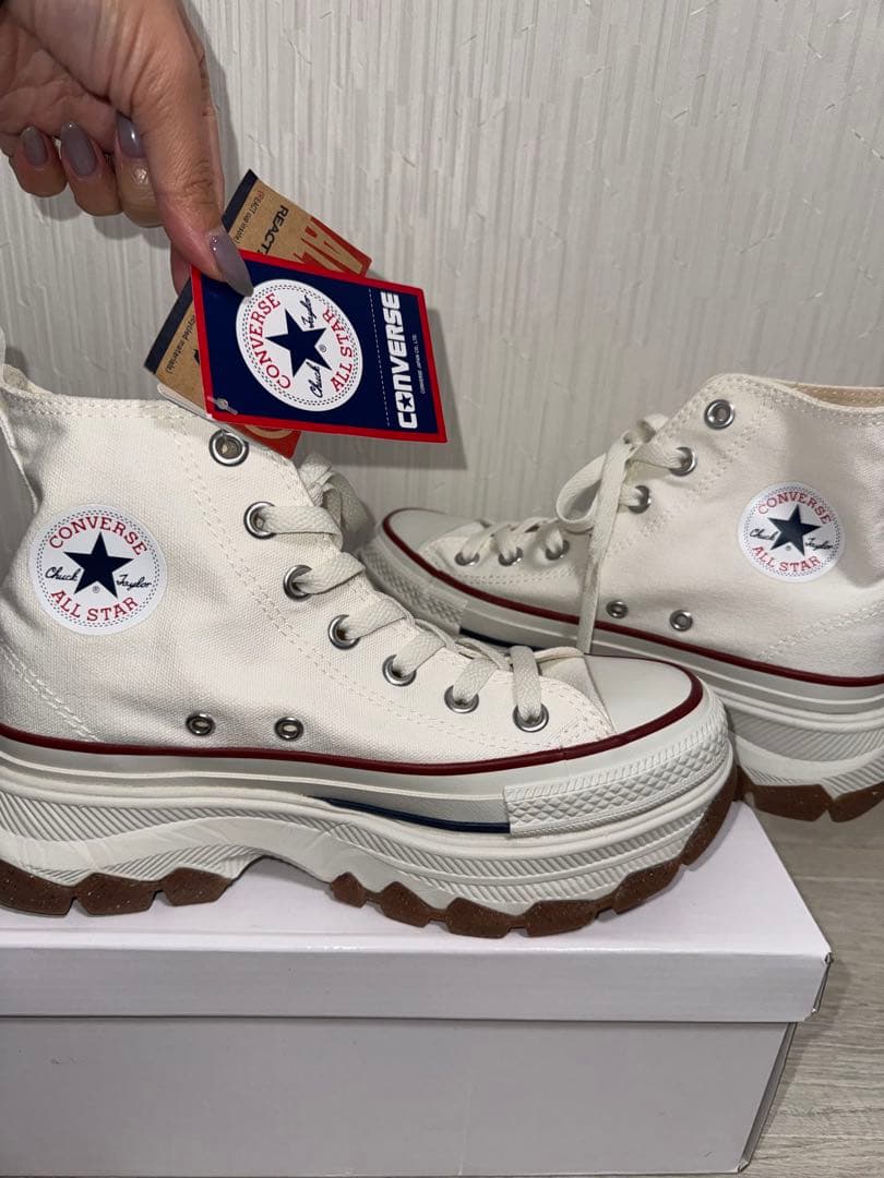 早い者勝ち!コンバース トレックウェーブ 厚底 ホワイト 23cm 箱なし 早い者勝ち!コンバース トレックウェーブ 厚底 ホワイト 23cm 箱なし