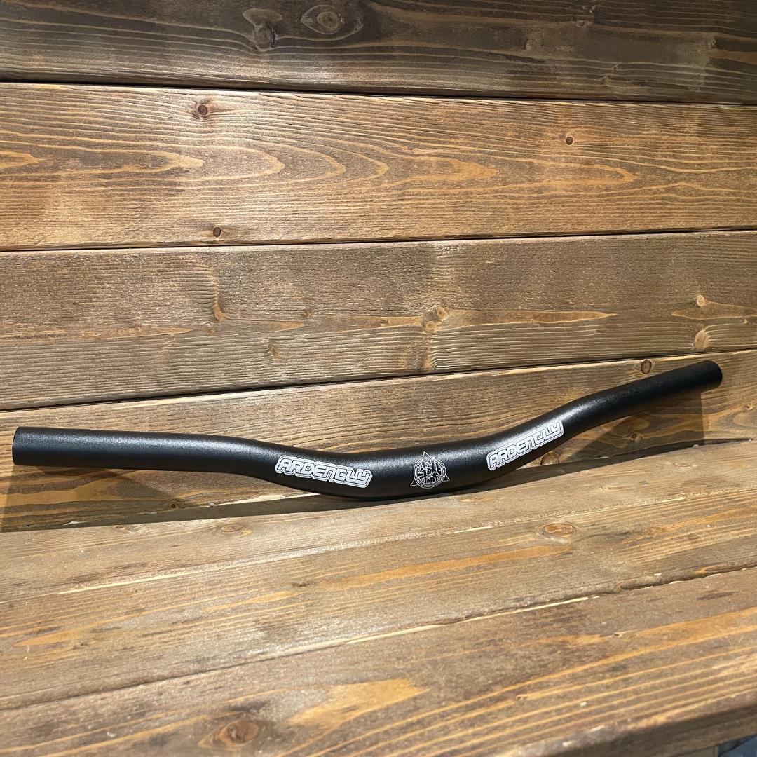 【新品】ardently bike アルミハンドル ピスト ショートライザーバー