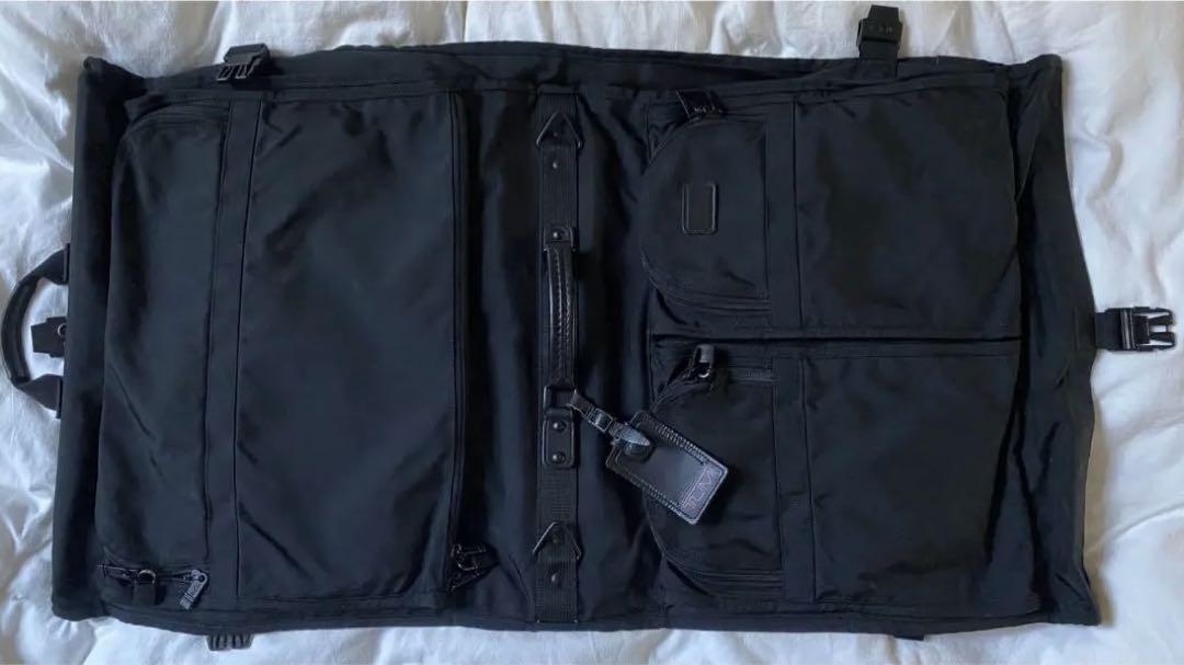 TUMI トゥミ ガーメントバック