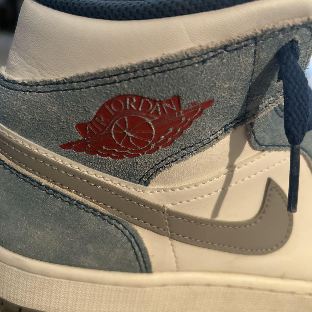 Nike Air Jordan 1 MID ハイパーロイヤル