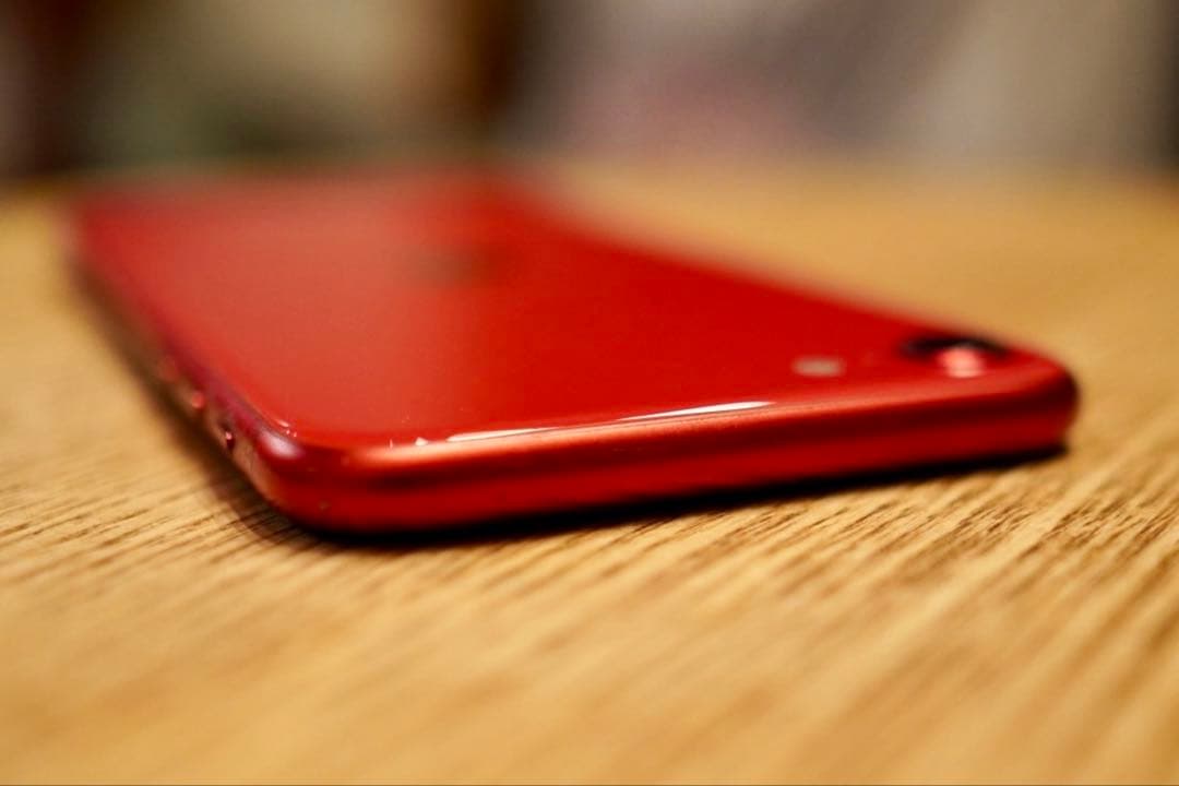 Apple iPhone SE (第2世代) 赤 Apple iPhone SE (第2世代) 赤