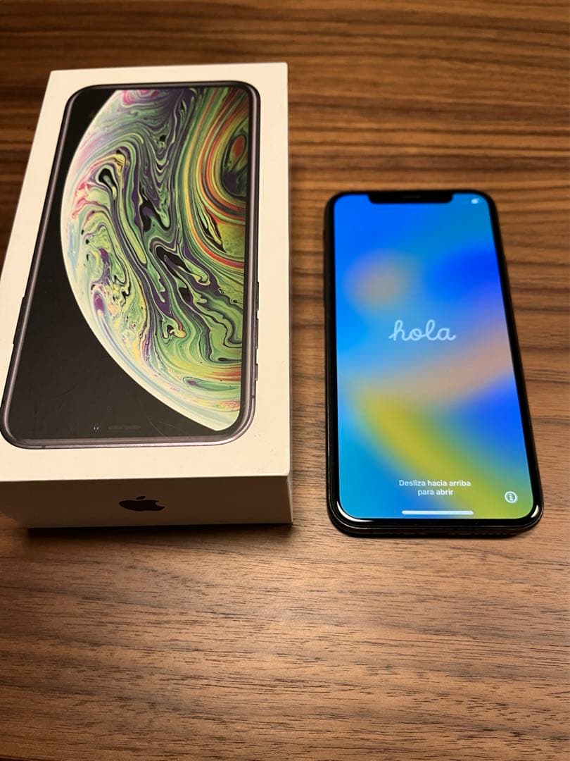 iPhone Xs 256 GB docomo SIMロック解除 26,800円