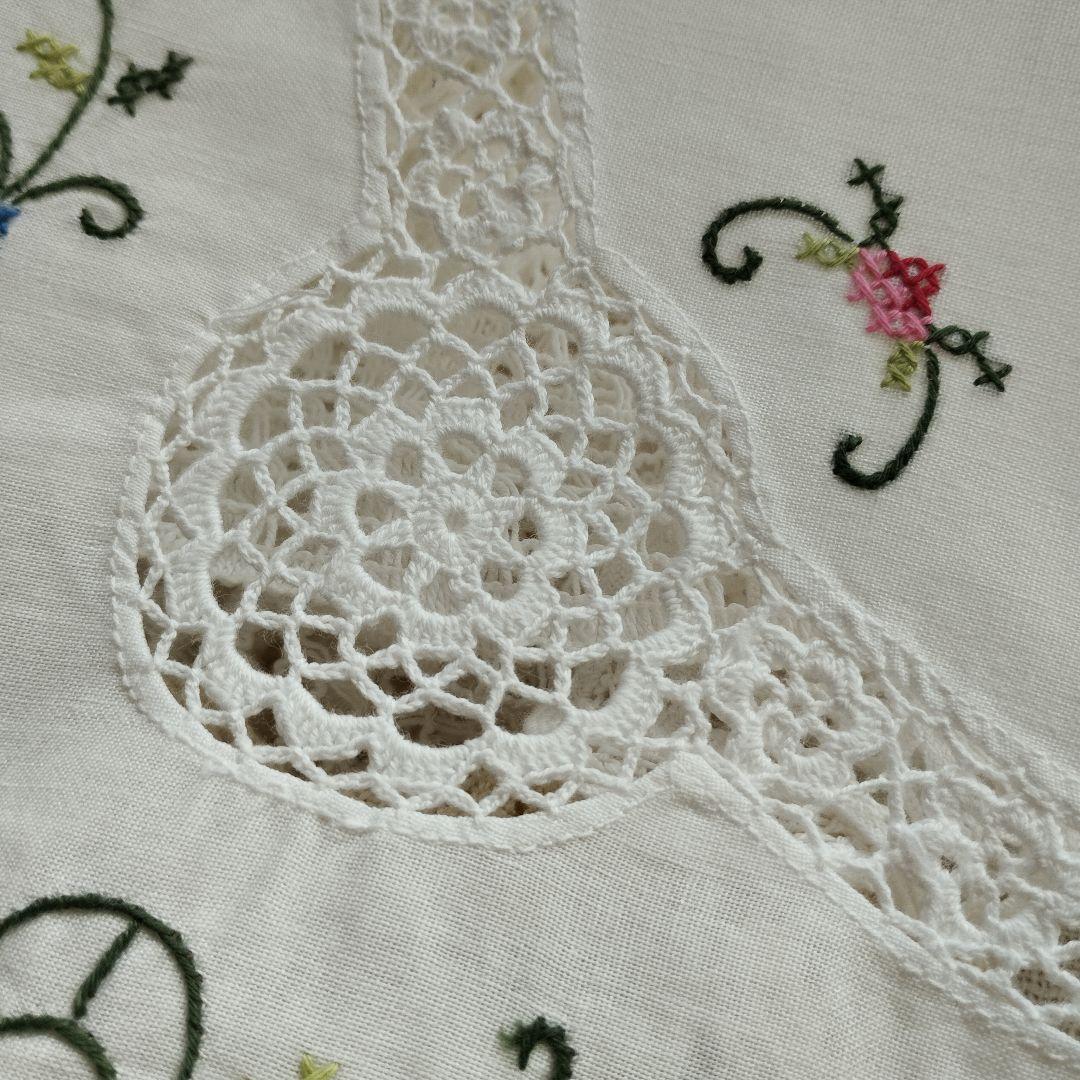 色糸手刺繍イギリスヴィンテージクロス