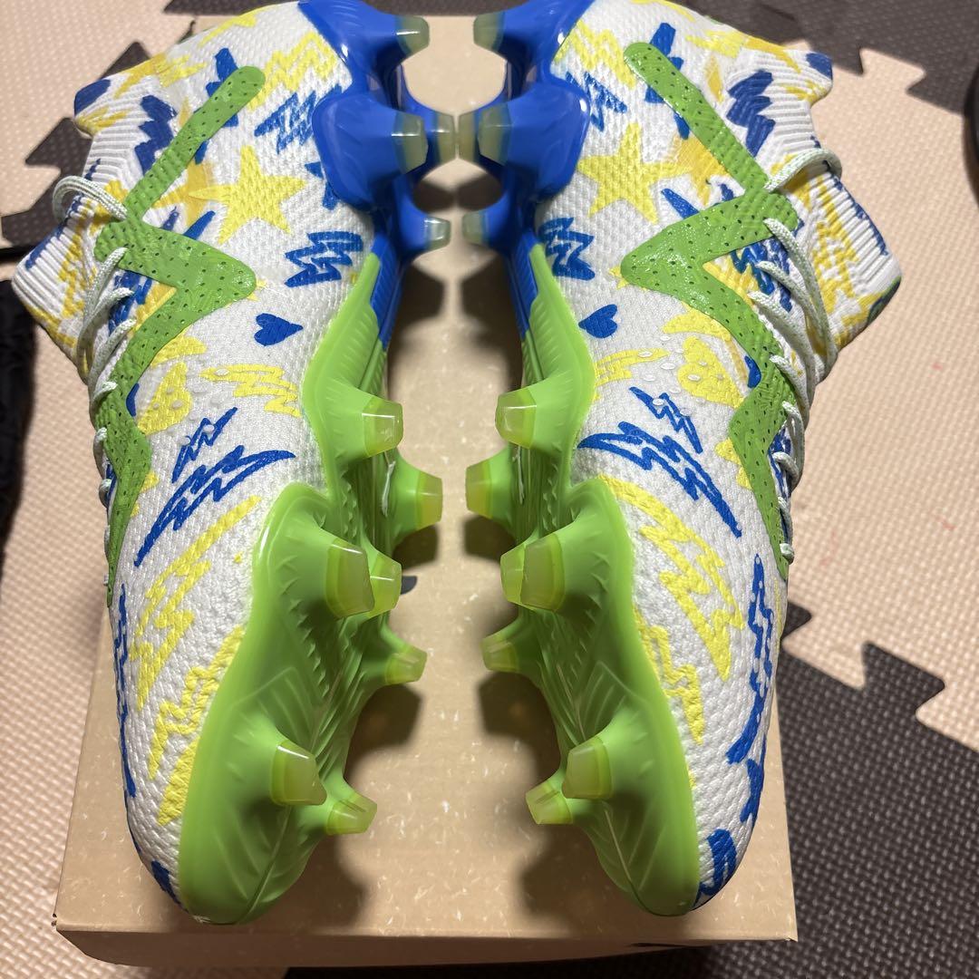 プーマサッカースパイク　フューチャー　ネイマール　FG/AG
