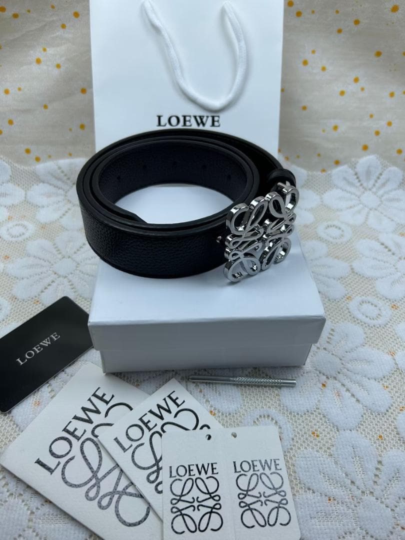 LOEWE ブラックレザーベルト