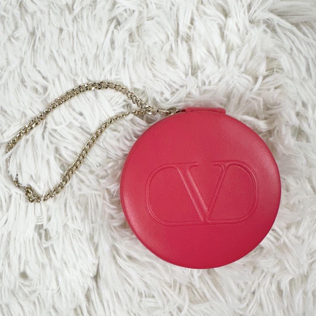 今週の新着アイテム 新品未使用✨ヴァレンティノVALENTINO ゴールド チェーン ポーチ バッグ