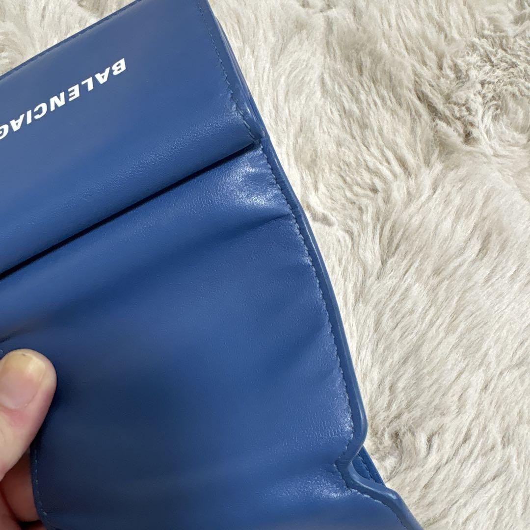 綺麗！BALENCIAGA バレンシアガ 三つ折り財布 青 レザー製
