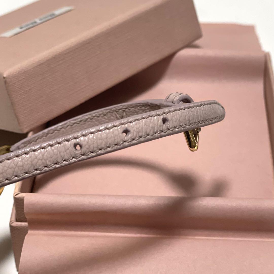 miumiu マドラスレザーブレスレット 訳あり品 画像4