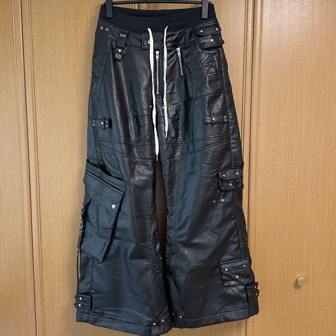 【新品】COZY WORLDWIDE レザーカーゴパンツ ブラック S