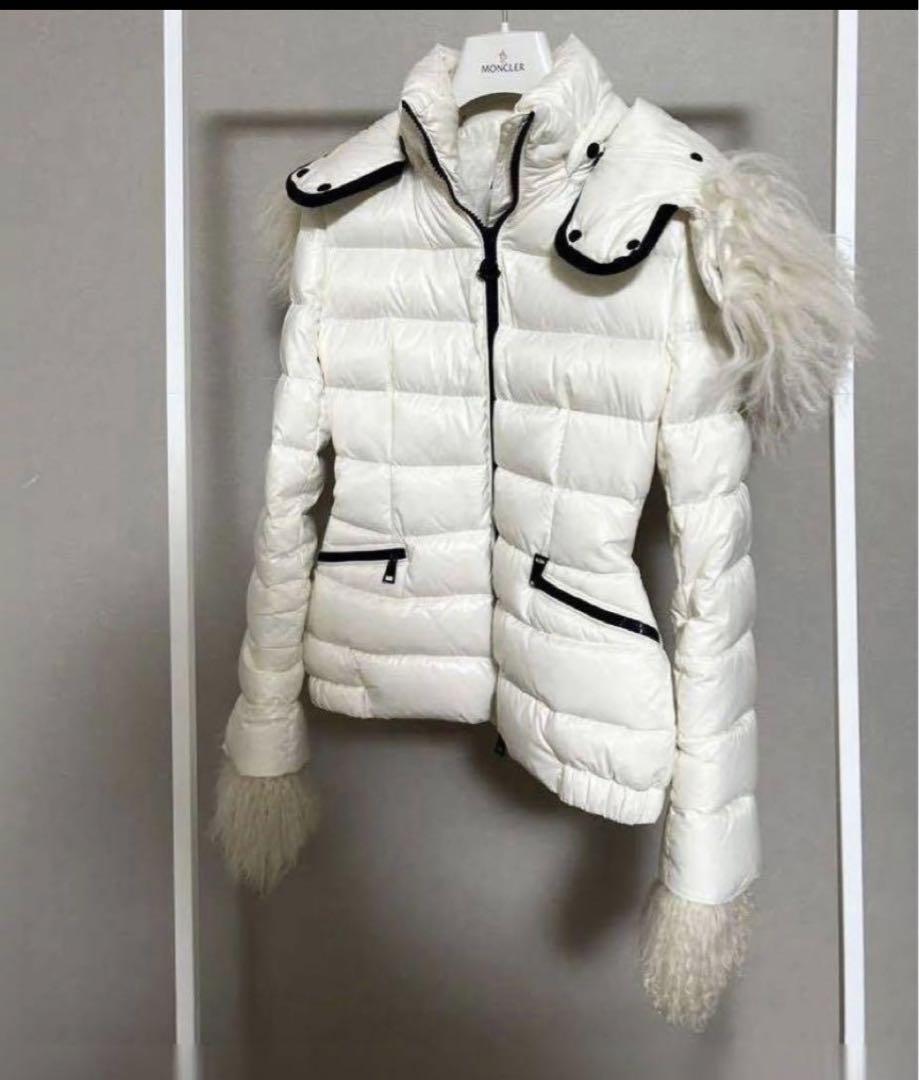 美品　モンクレール　moncler ラムリアルファー