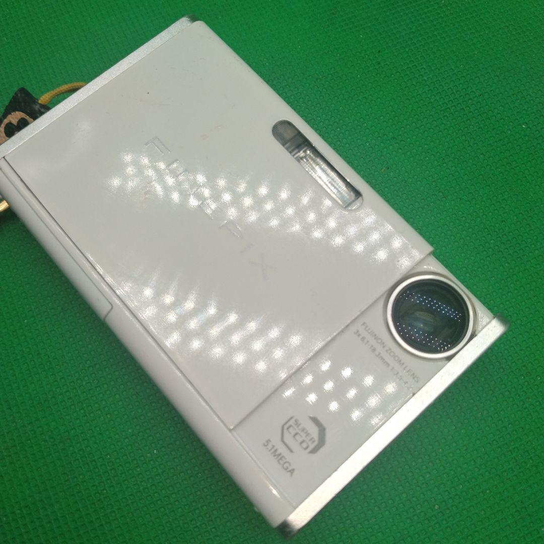 FUJIFILM フジフィルム FinePix Z2 コンデジ　デジカメ