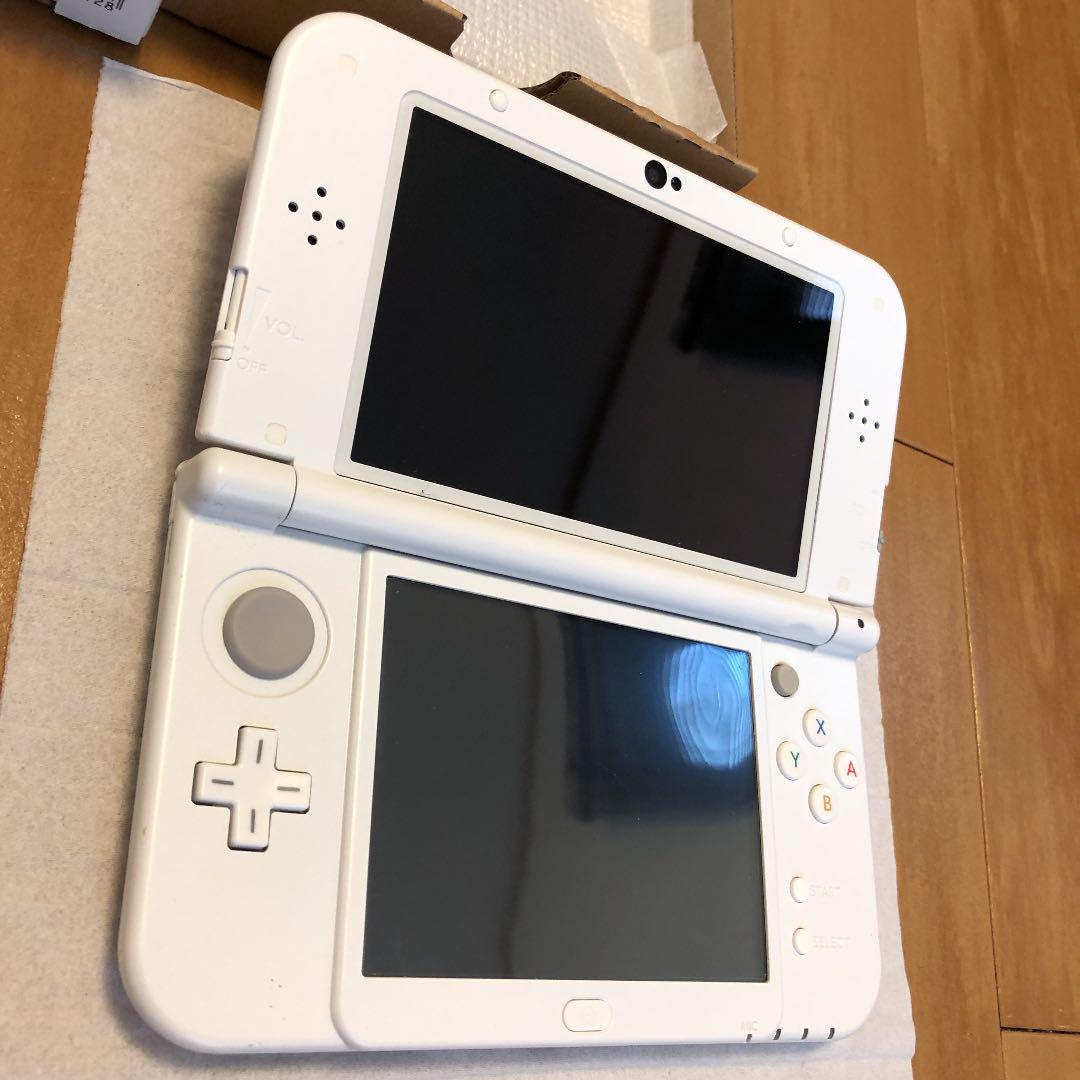 人気TOP ニンテンドー3DS カセット10個付 レッド×ブラック LL - 携帯用ゲーム本体