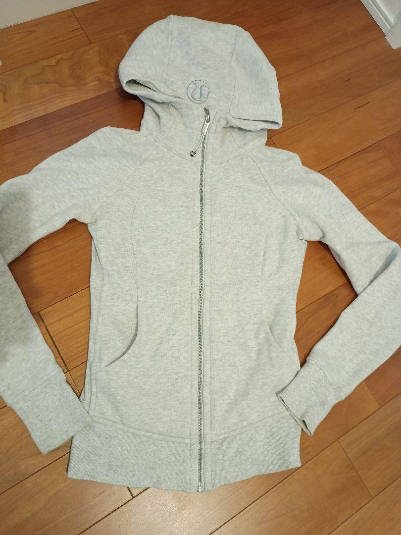 美品 激安 lululemon ルルレモン フード パーカー サイズ 2