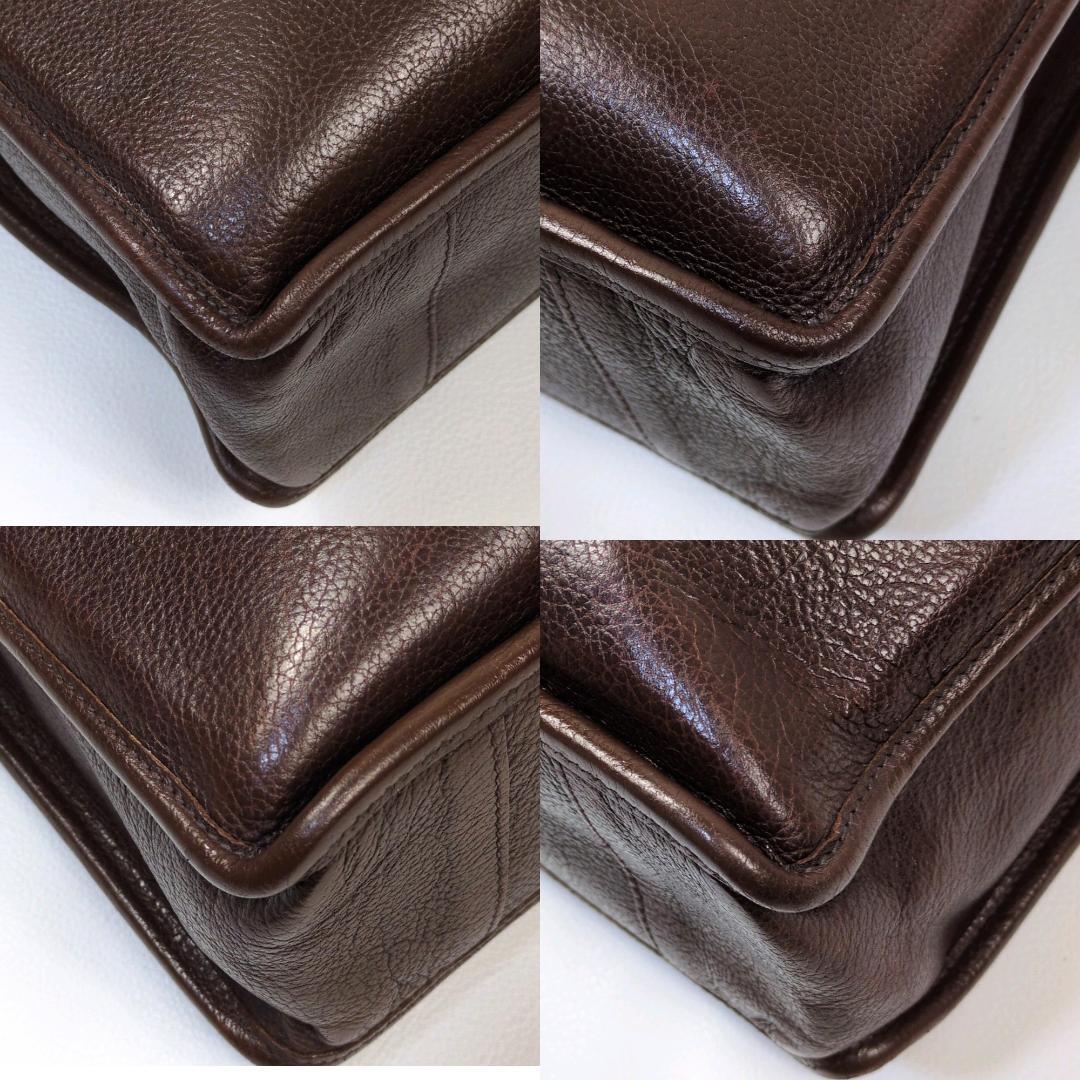 イルビゾンテ ビジネスバッグ ブラウン レザー A4 PC エンボスロゴ イルビゾンテ ビジネスバッグ ブラウン レザー A4 PC エンボスロゴ