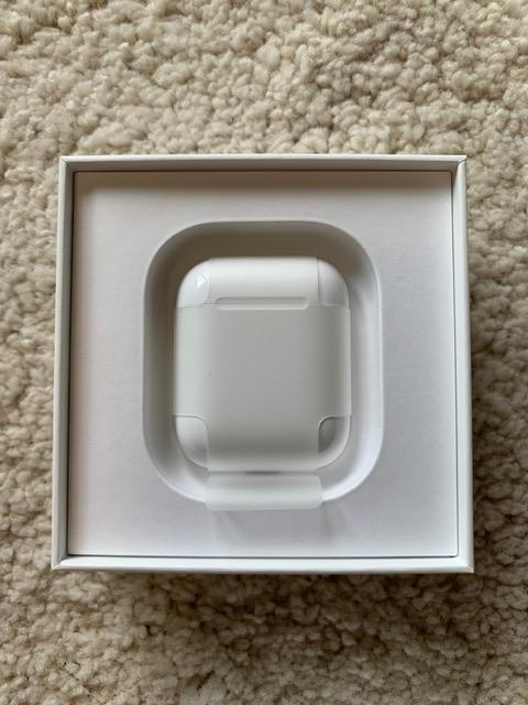 AirPods ワイヤレスイヤホン 本体　未使用・未開封